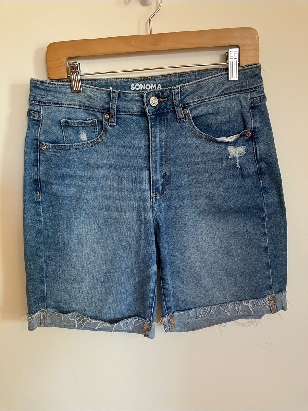 SONOMA Women's Medium Blue Distressed Denim Shorts